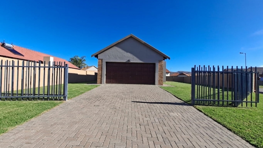 3 Bedroom Property for Sale in Waterkloof Hill Estate North West